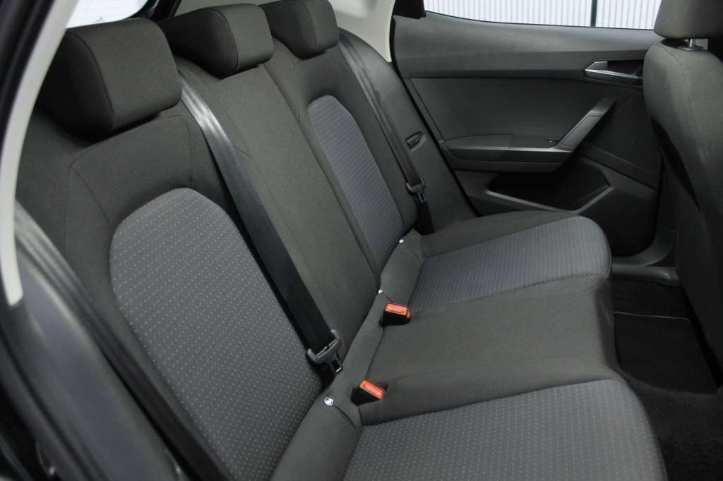 seat-arona-2025-gasolina-999cc