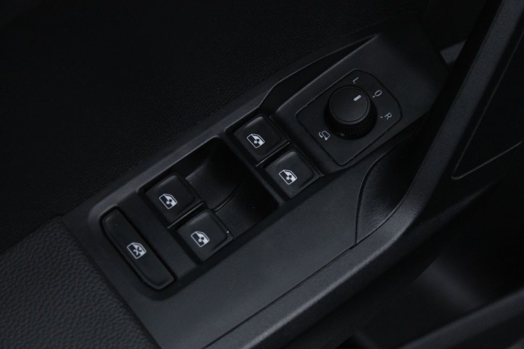 seat-arona-2025-gasolina-999cc