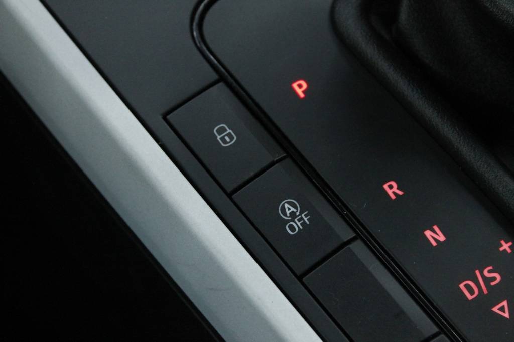 seat-arona-2025-gasolina-999cc