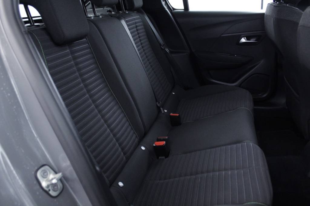 peugeot-208-2024-gasolina-1199cc