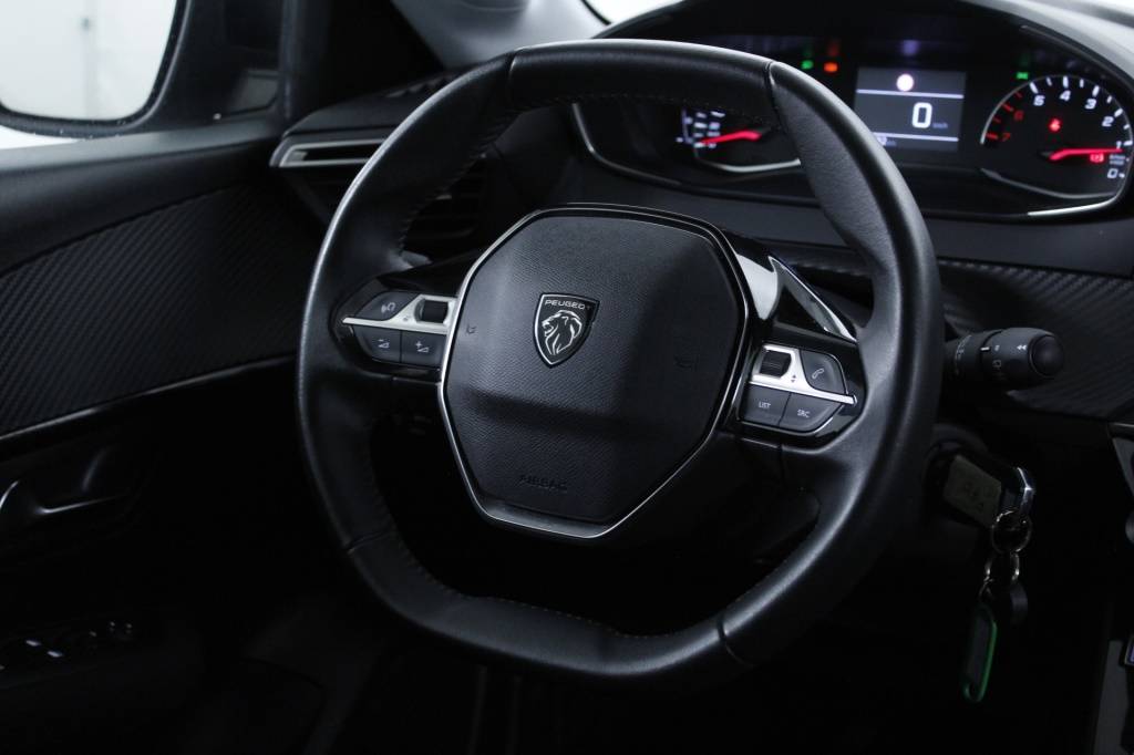 peugeot-208-2024-gasolina-1199cc