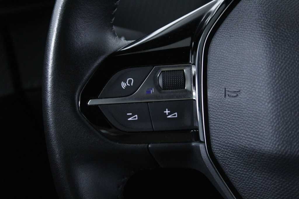 peugeot-2008-2024-gasolina-1199cc