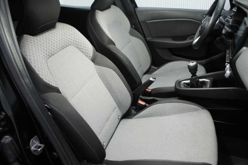 mitsubishi-colt-2024-gasolina-999cc