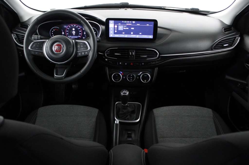 fiat-tipo-station-wagon-2023-gasolina-999cc