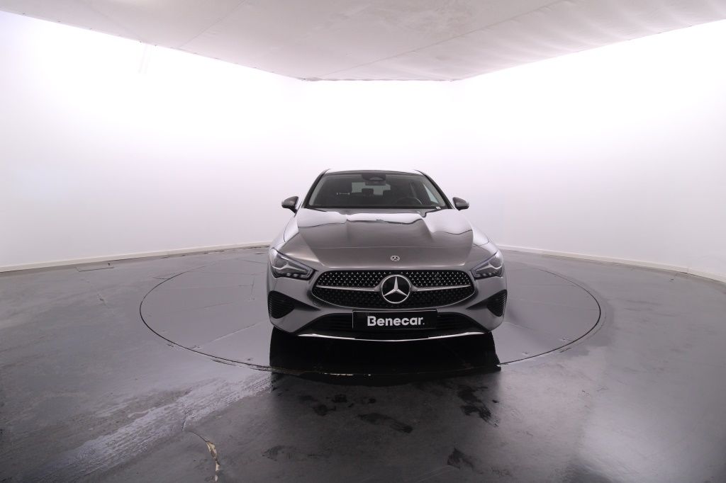 mercedes-benz-cla-2024-diesel-1950cc