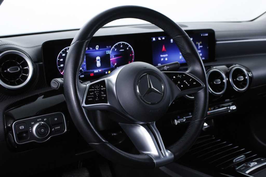 mercedes-benz-cla-2024-diesel-1950cc
