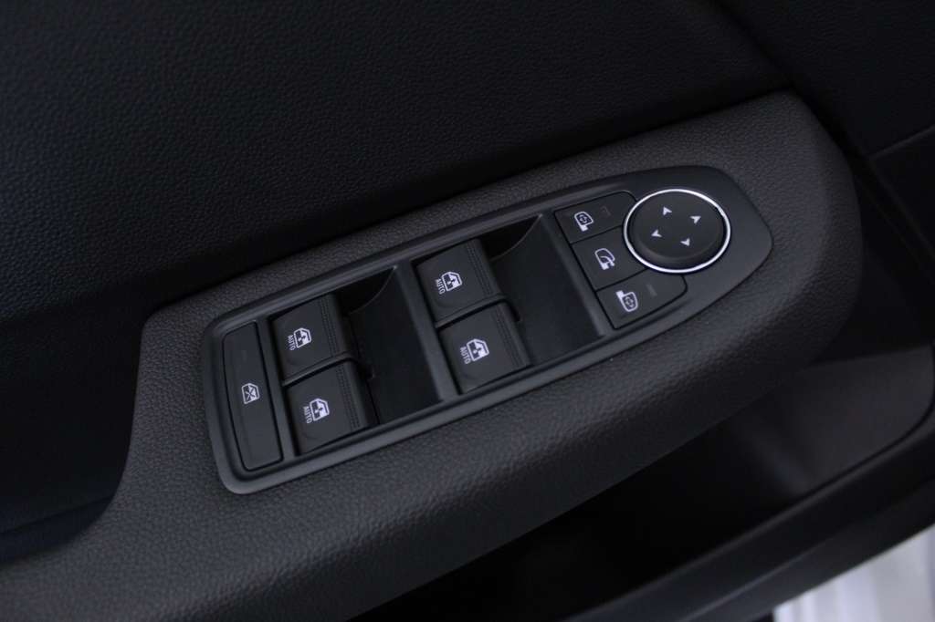 mitsubishi-colt-2024-gasolina-999cc