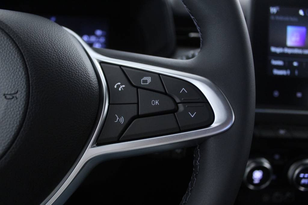 mitsubishi-colt-2024-gasolina-999cc