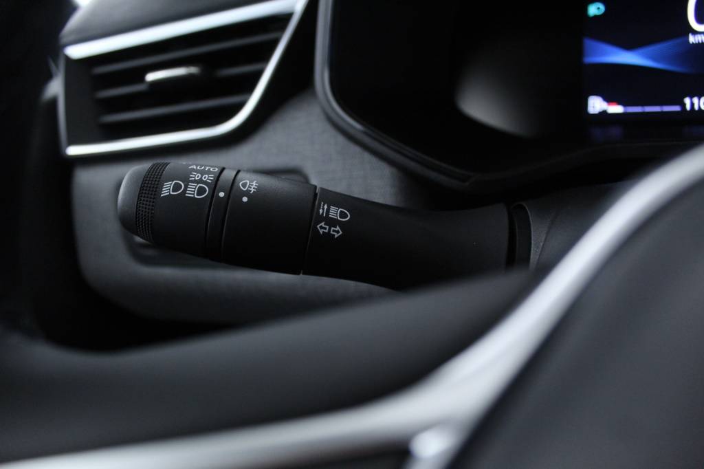 mitsubishi-colt-2024-gasolina-999cc
