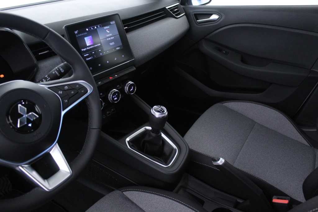 mitsubishi-colt-2024-gasolina-999cc