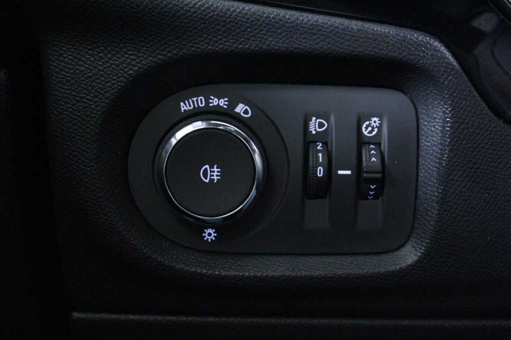 opel-corsa-2025-gasolina-1199cc