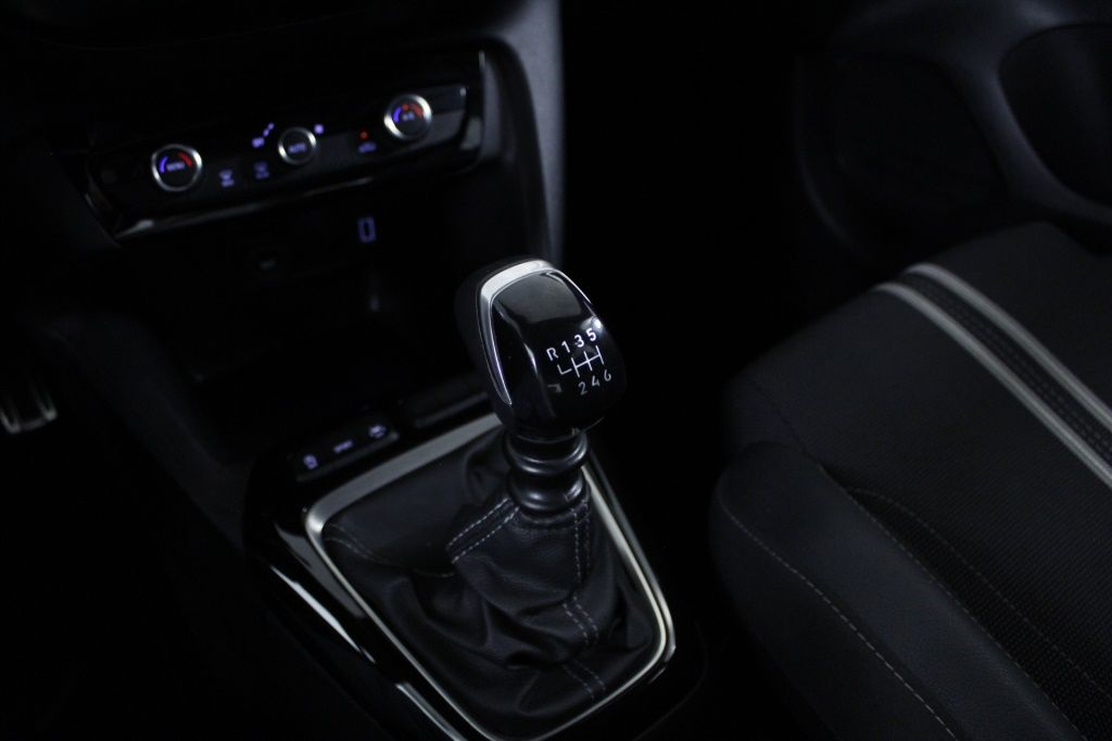 opel-corsa-2024-gasolina-1199cc
