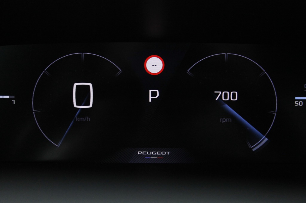 peugeot-2008-2024-gasolina-1199cc