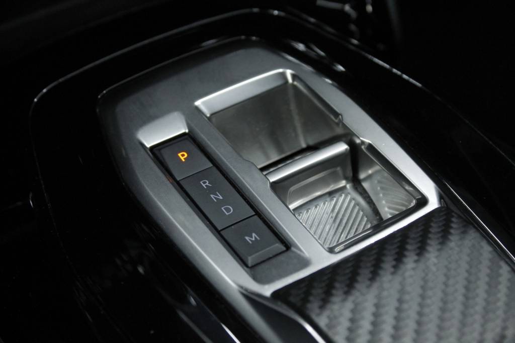 peugeot-2008-2024-gasolina-1199cc