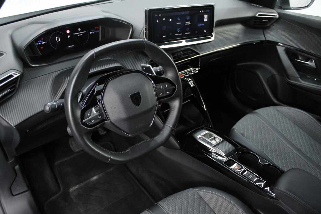 peugeot-2008-2024-gasolina-1199cc