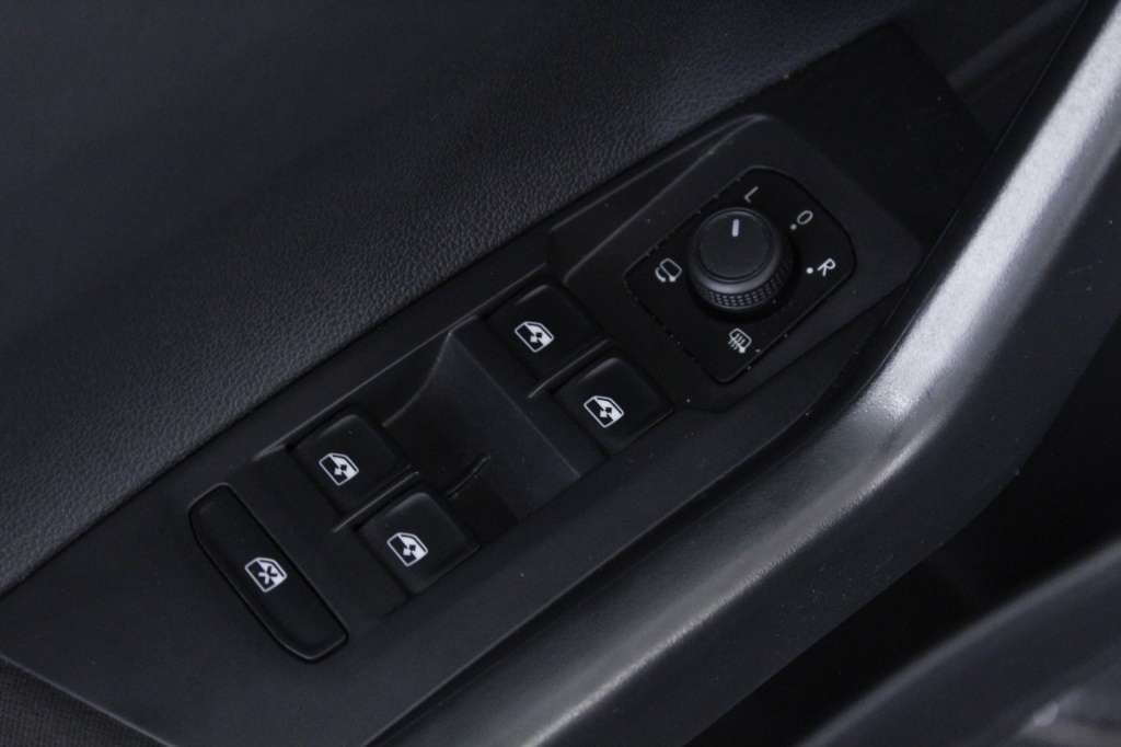 volkswagen-taigo-2024-gasolina-999cc