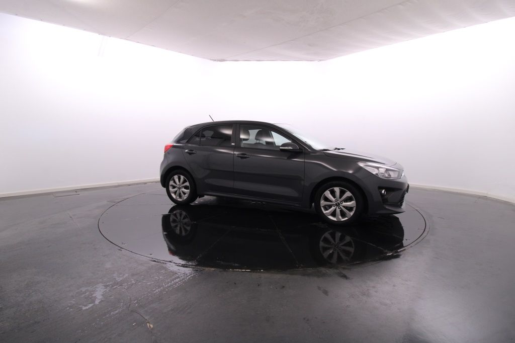 kia-rio-2023-gasolina-998cc