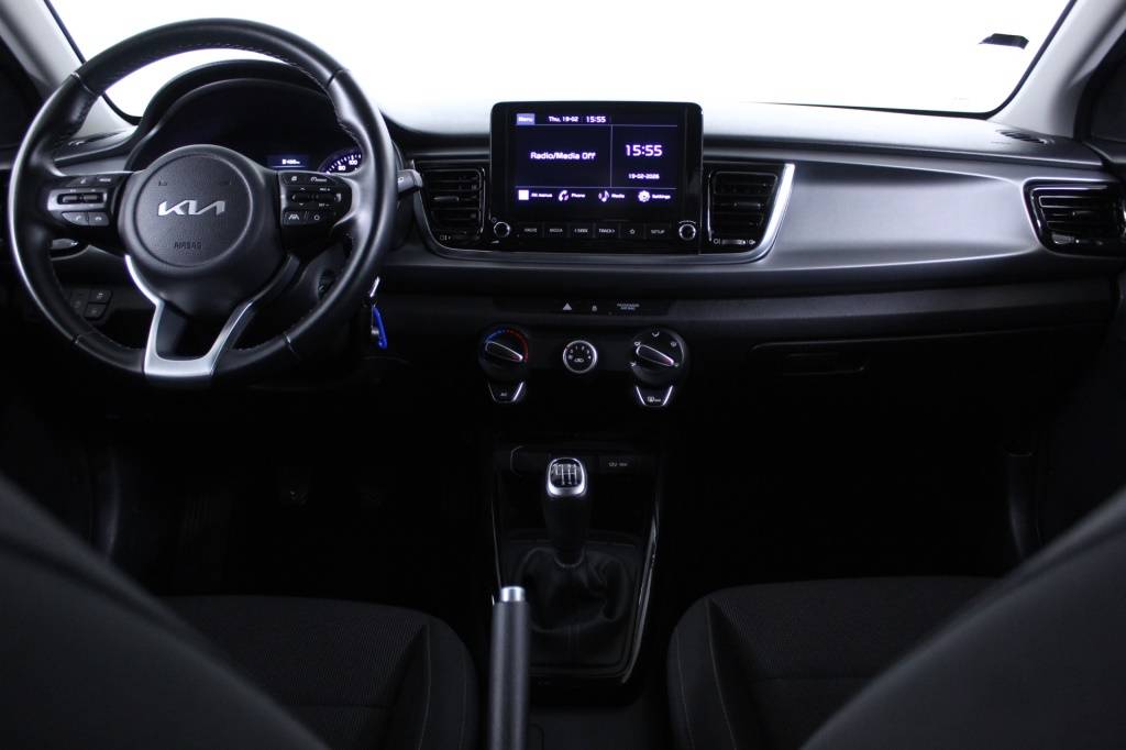 kia-rio-2023-gasolina-998cc