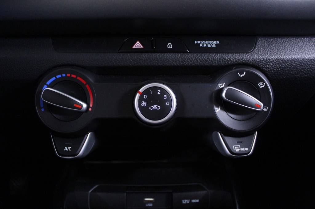 kia-rio-2023-gasolina-998cc