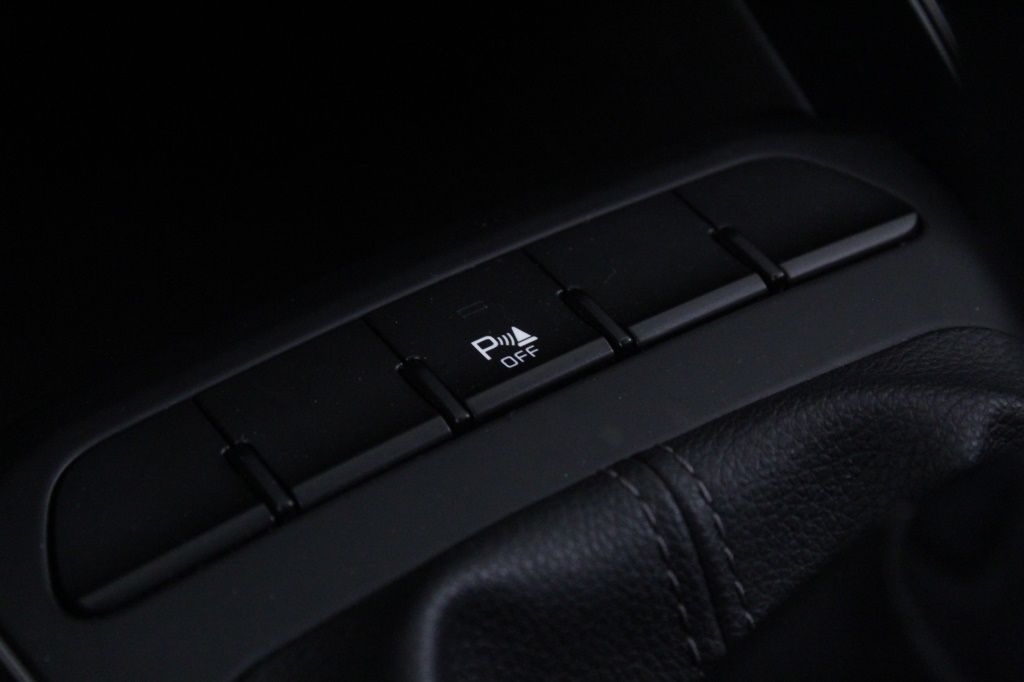 kia-rio-2023-gasolina-998cc