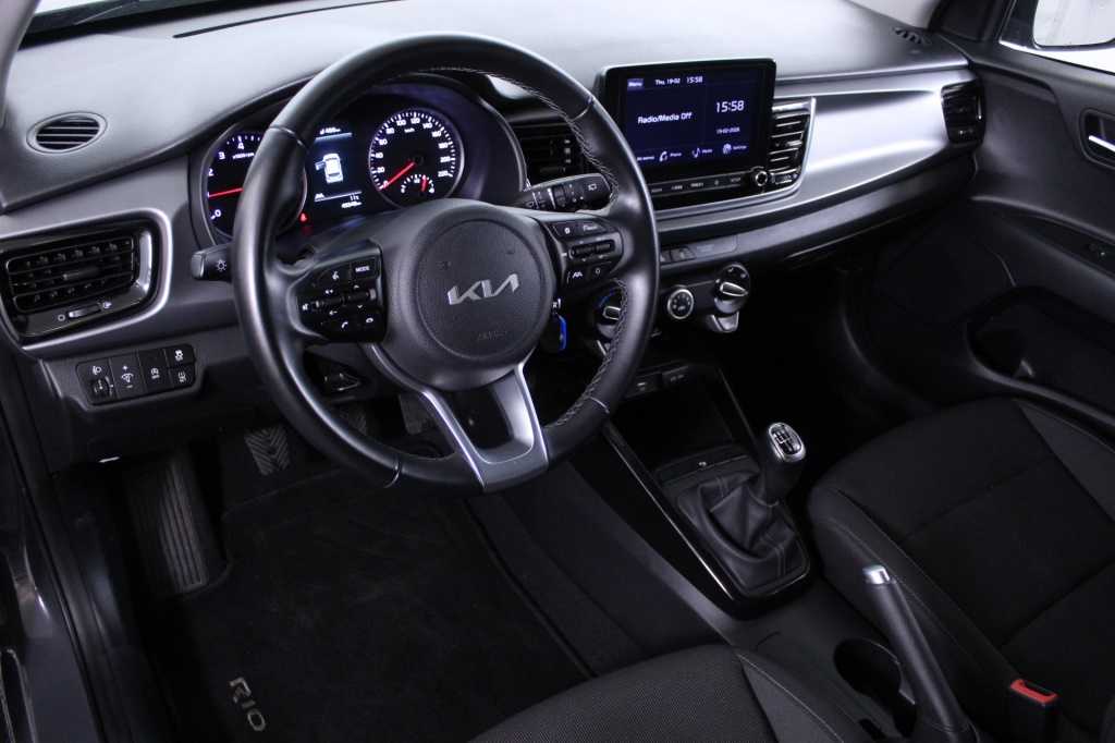 kia-rio-2023-gasolina-998cc