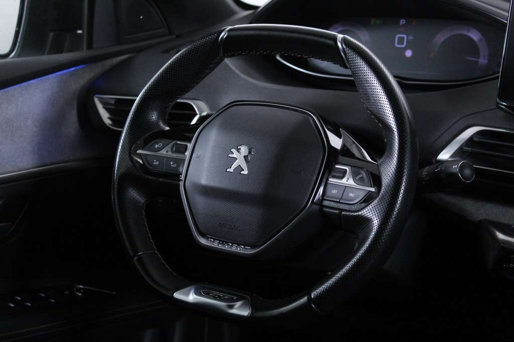 peugeot-3008-2022-diesel-1499cc