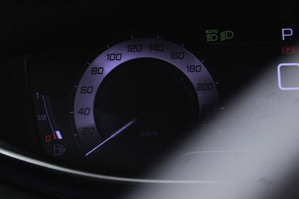 peugeot-3008-2022-diesel-1499cc