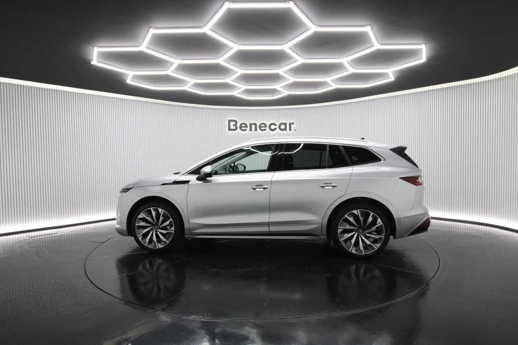 skoda-enyaq-2025-eletrico-1cc