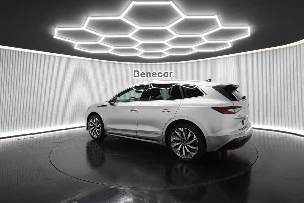 skoda-enyaq-2025-eletrico-1cc