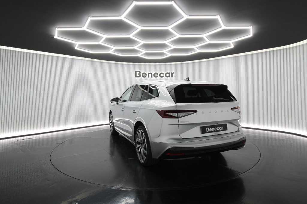 skoda-enyaq-2025-eletrico-1cc