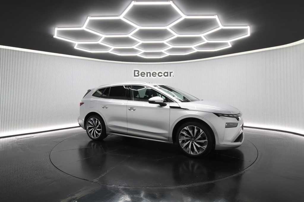 skoda-enyaq-2025-eletrico-1cc