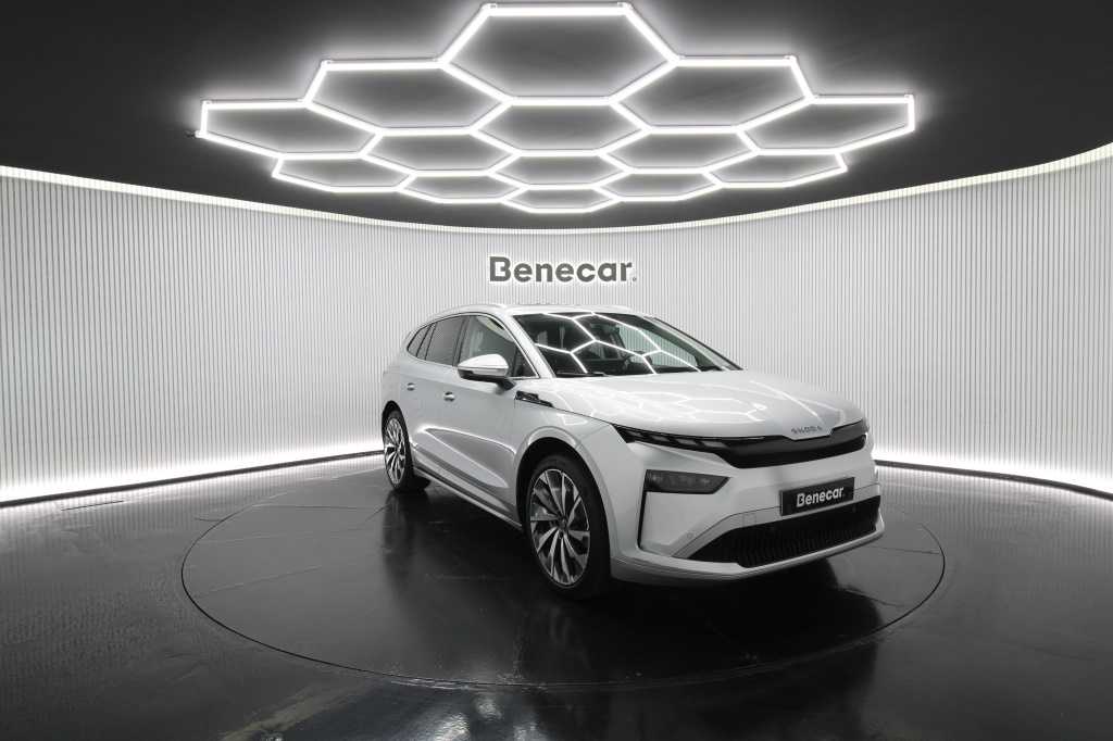 skoda-enyaq-2025-eletrico-1cc