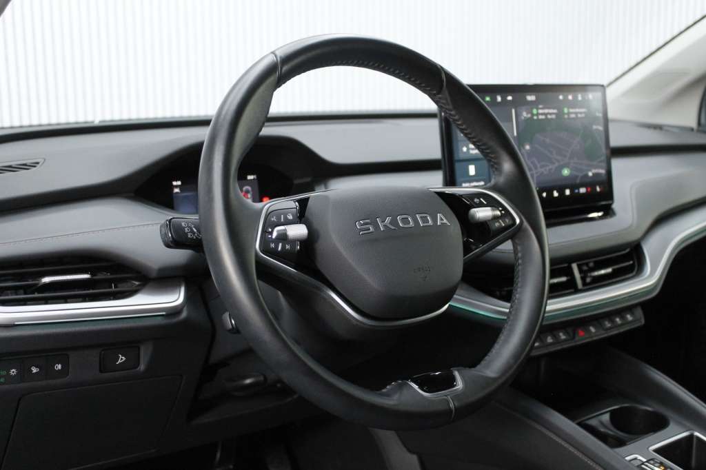 skoda-enyaq-2025-eletrico-1cc