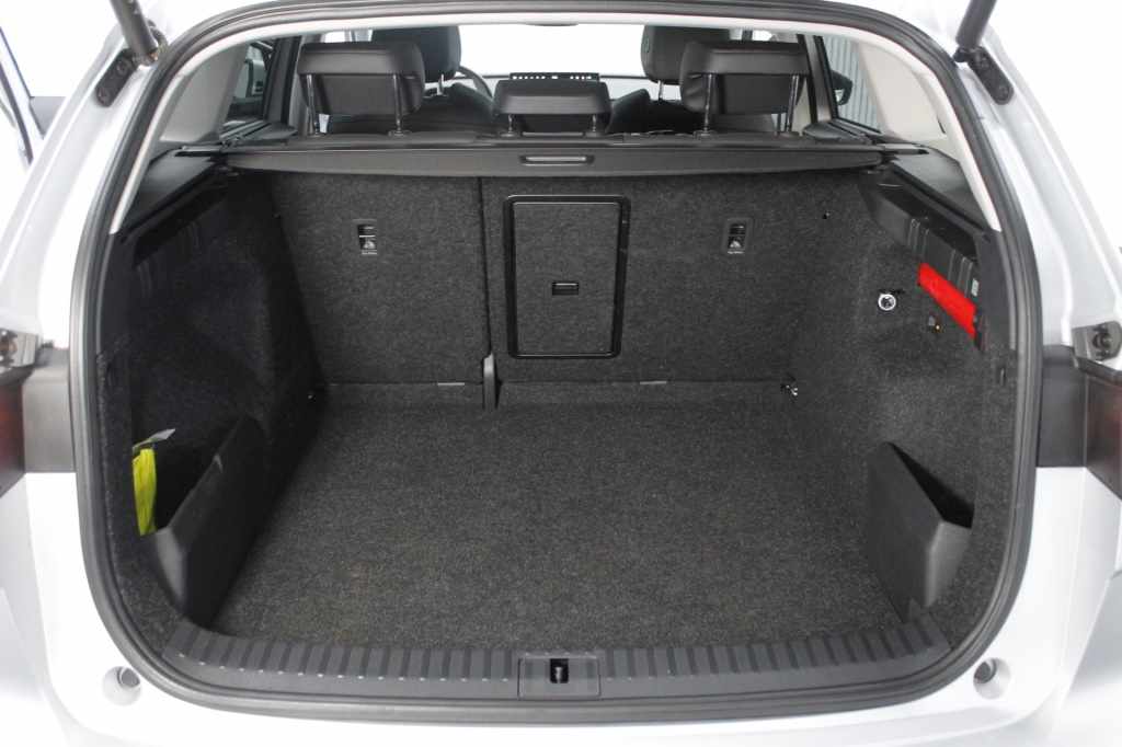 skoda-enyaq-2025-eletrico-1cc
