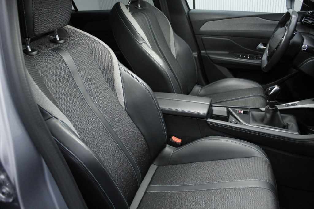 peugeot-308-2024-gasolina-1199cc