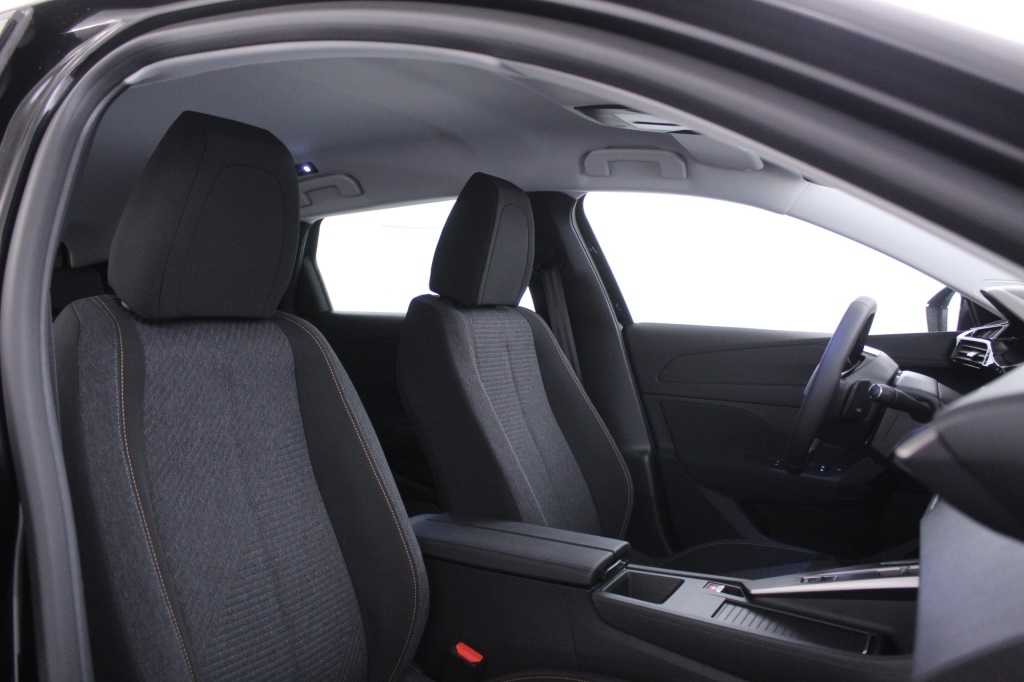 peugeot-308-sw-2025-diesel-1499cc