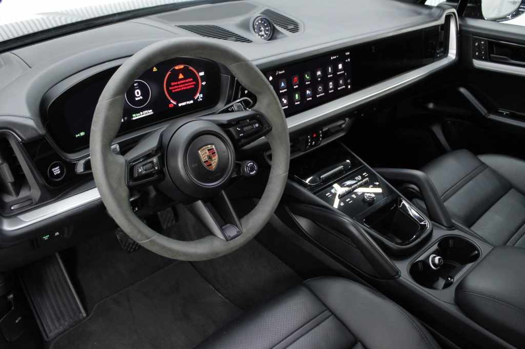 porsche-cayenne-2025-hibrido-2995cc