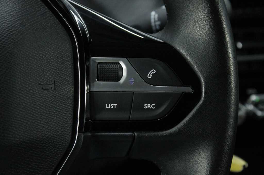 peugeot-208-2024-gasolina-1199cc