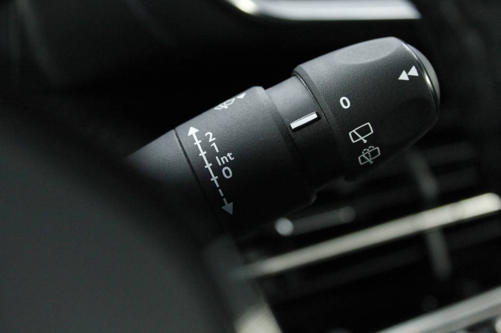 peugeot-208-2024-gasolina-1199cc