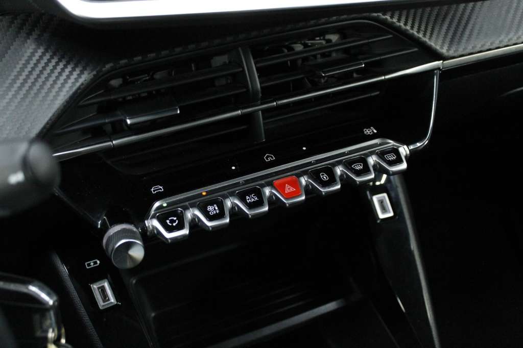 peugeot-208-2024-gasolina-1199cc