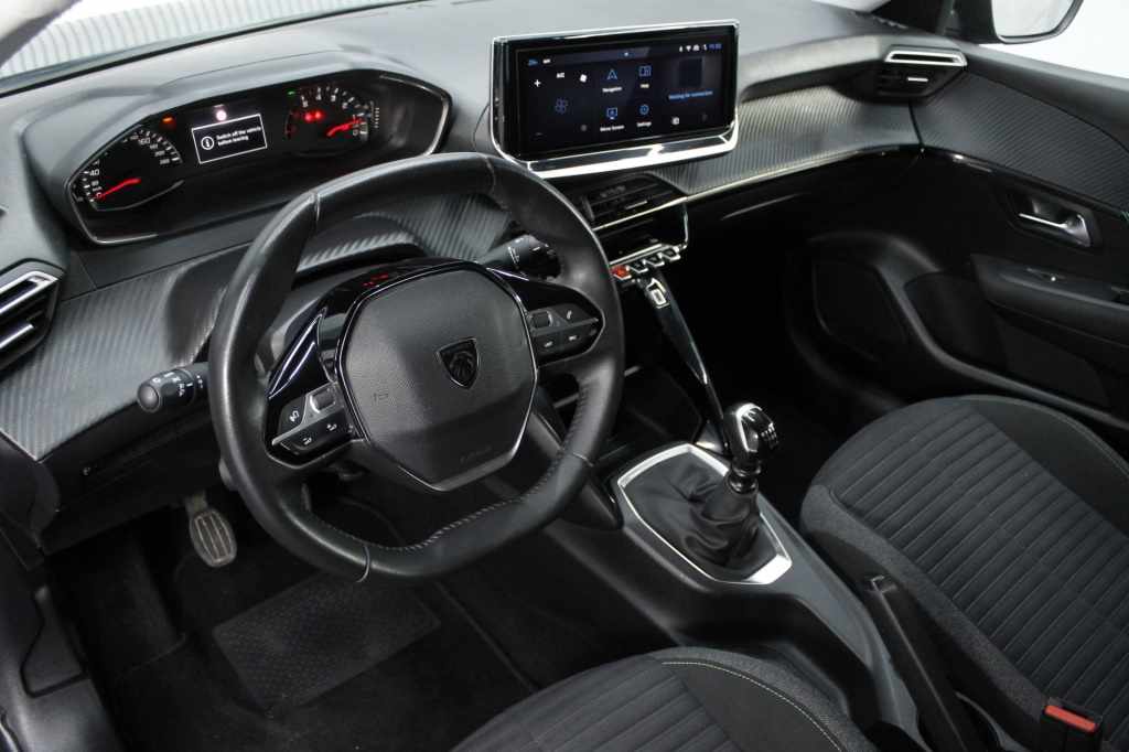 peugeot-208-2024-gasolina-1199cc