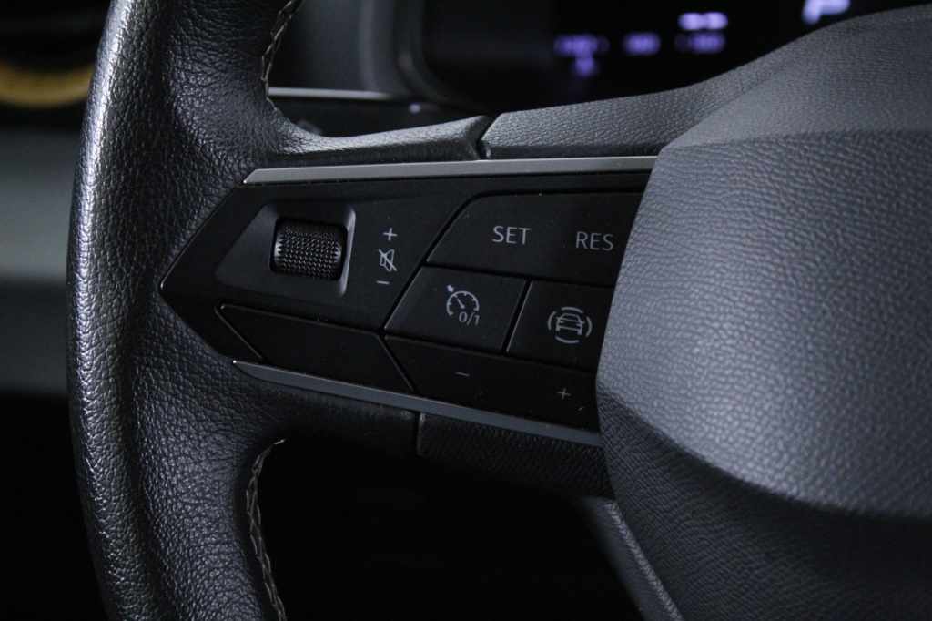 seat-ibiza-2024-gasolina-999cc