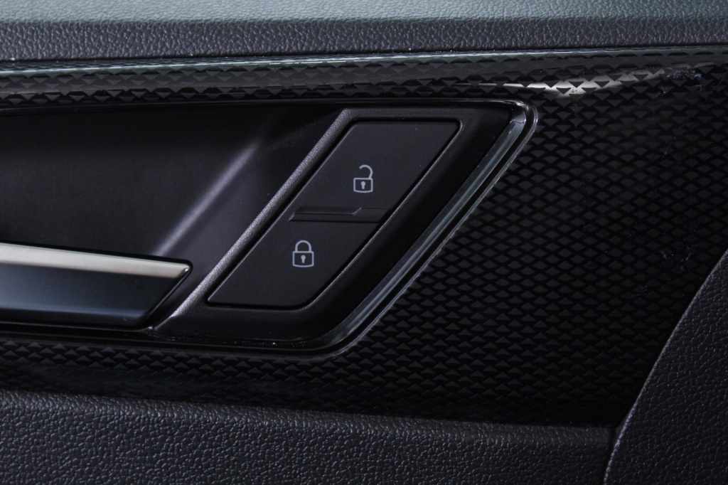volkswagen-taigo-2024-gasolina-999cc