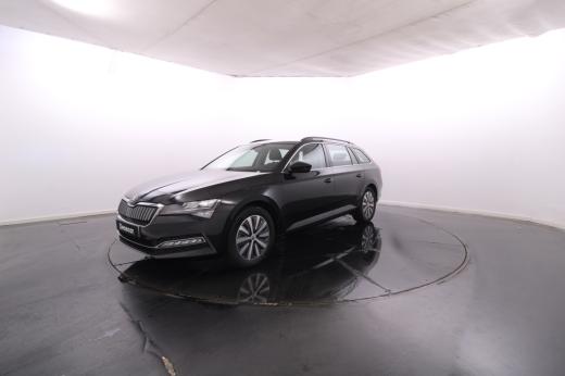 skoda-superb-2024-hibrido-1395cc