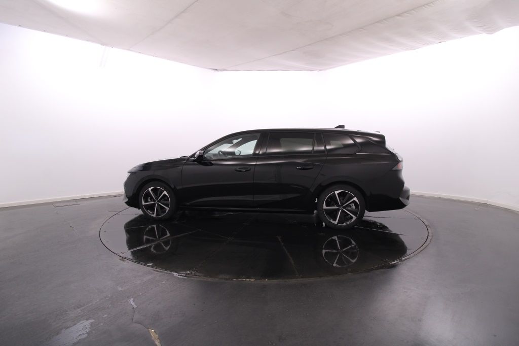 opel-astra-sport-tourer-2025-hibrido-1199cc