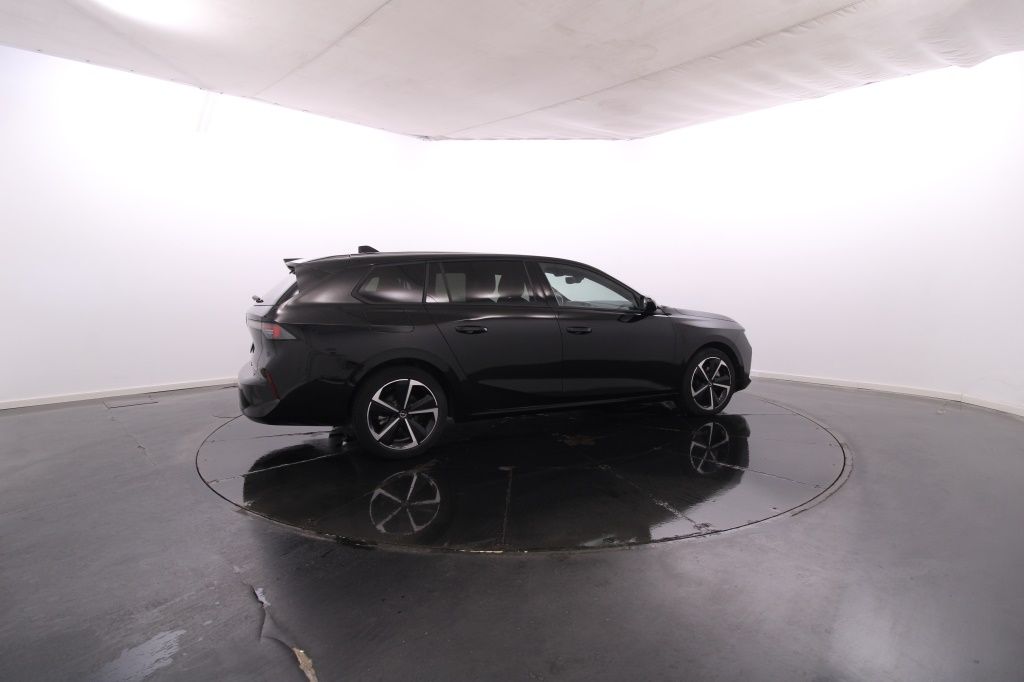 opel-astra-sport-tourer-2025-hibrido-1199cc