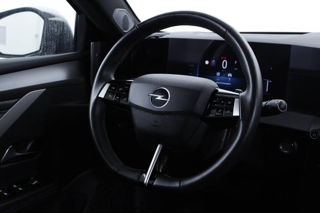opel-astra-sport-tourer-2025-hibrido-1199cc