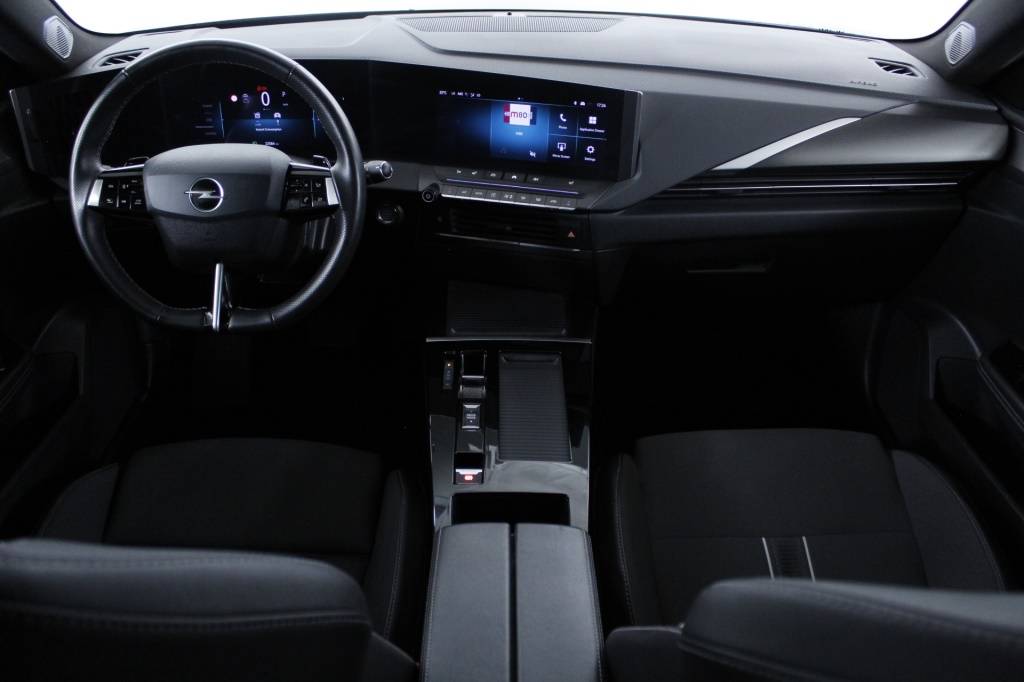 opel-astra-sport-tourer-2025-hibrido-1199cc