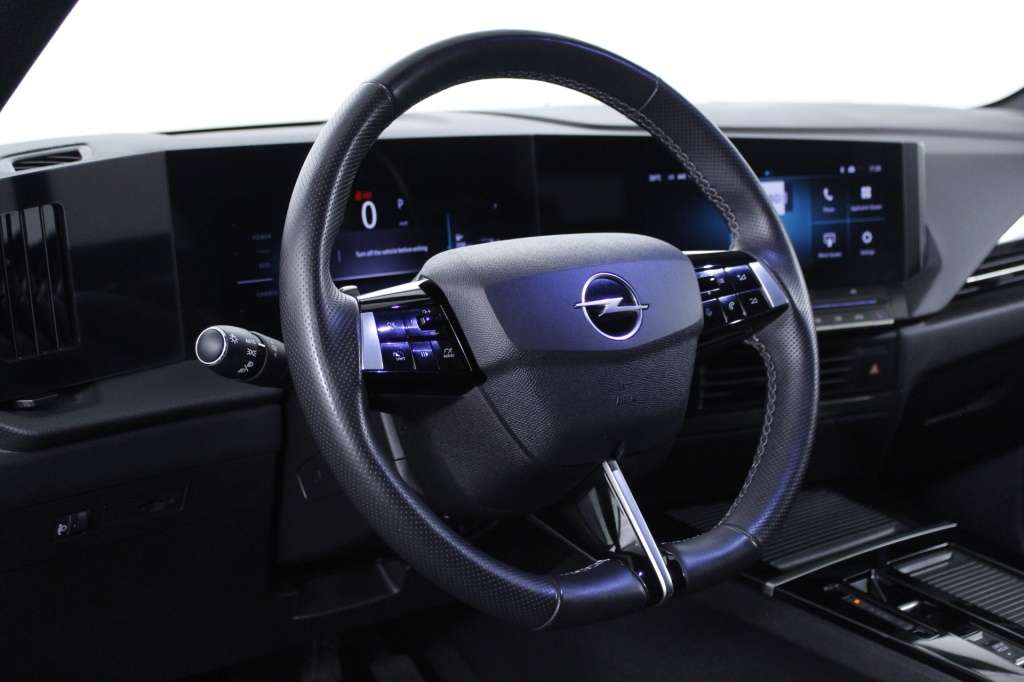 opel-astra-sport-tourer-2025-hibrido-1199cc
