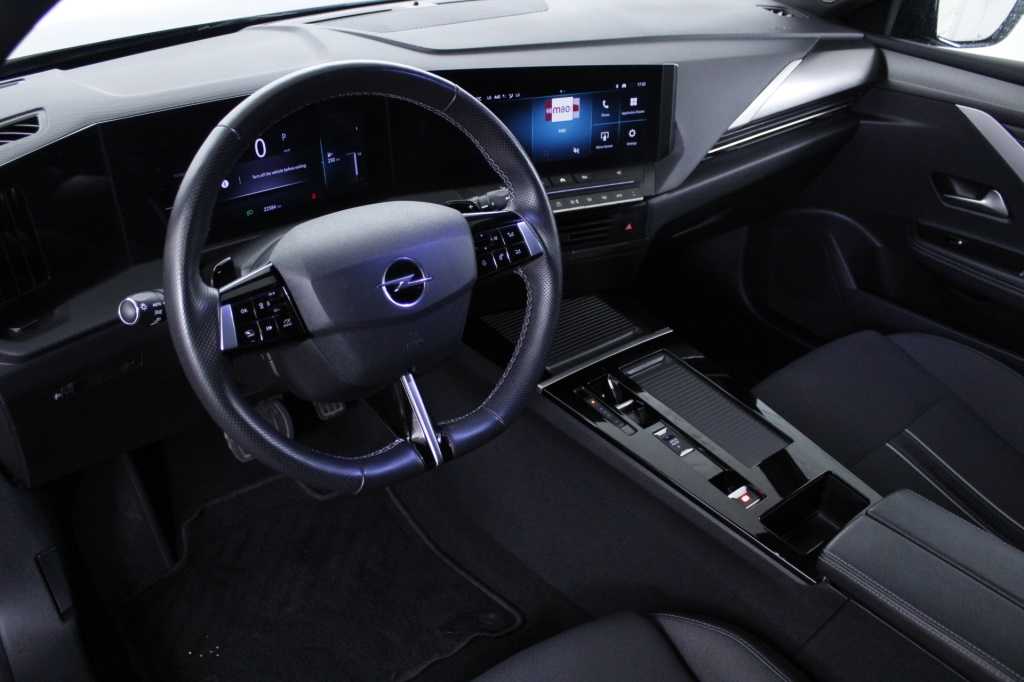 opel-astra-sport-tourer-2025-hibrido-1199cc